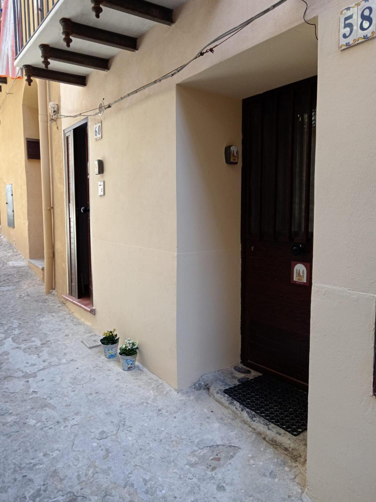 Rocca&Torre Houses 切法卢 外观 照片